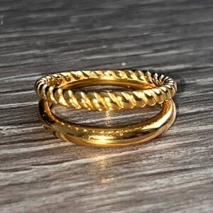 NWOT Gold Statement Ring